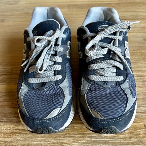 New Balance 2002R Boys Size 5Y W Blue Athletic Running Shoes Sneakers Sleek - Picture 9 of 14